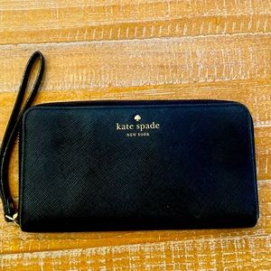 Kate Spade wristlet/wallet